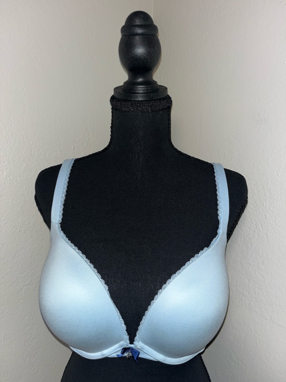SALE!!!!! Victoria’s Secret Body by Victoria Push-up Light Blue-36DD-Bra